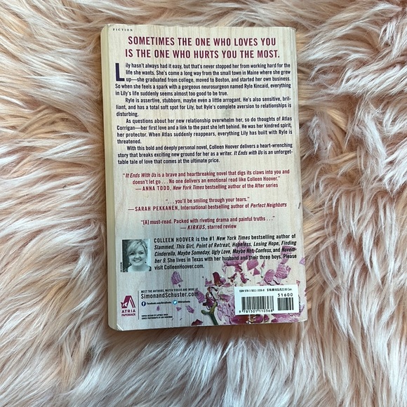 It ends with us & It starts with us by Colleen Hoover Paperback Book 1&2 Bundle - Picture 3 of 8